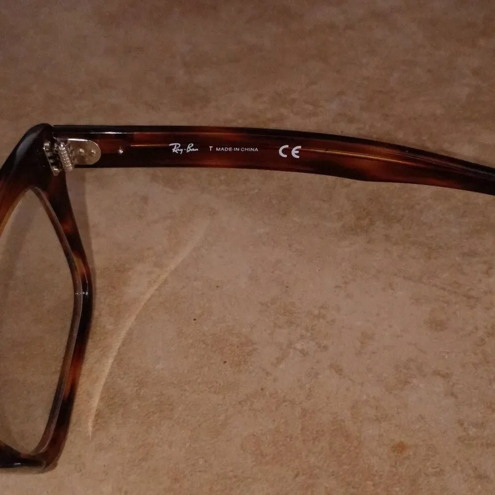 Rare Ray Ban Striped Havana Tortoise RB5227 Glasses